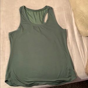 Woman’s medium tank top